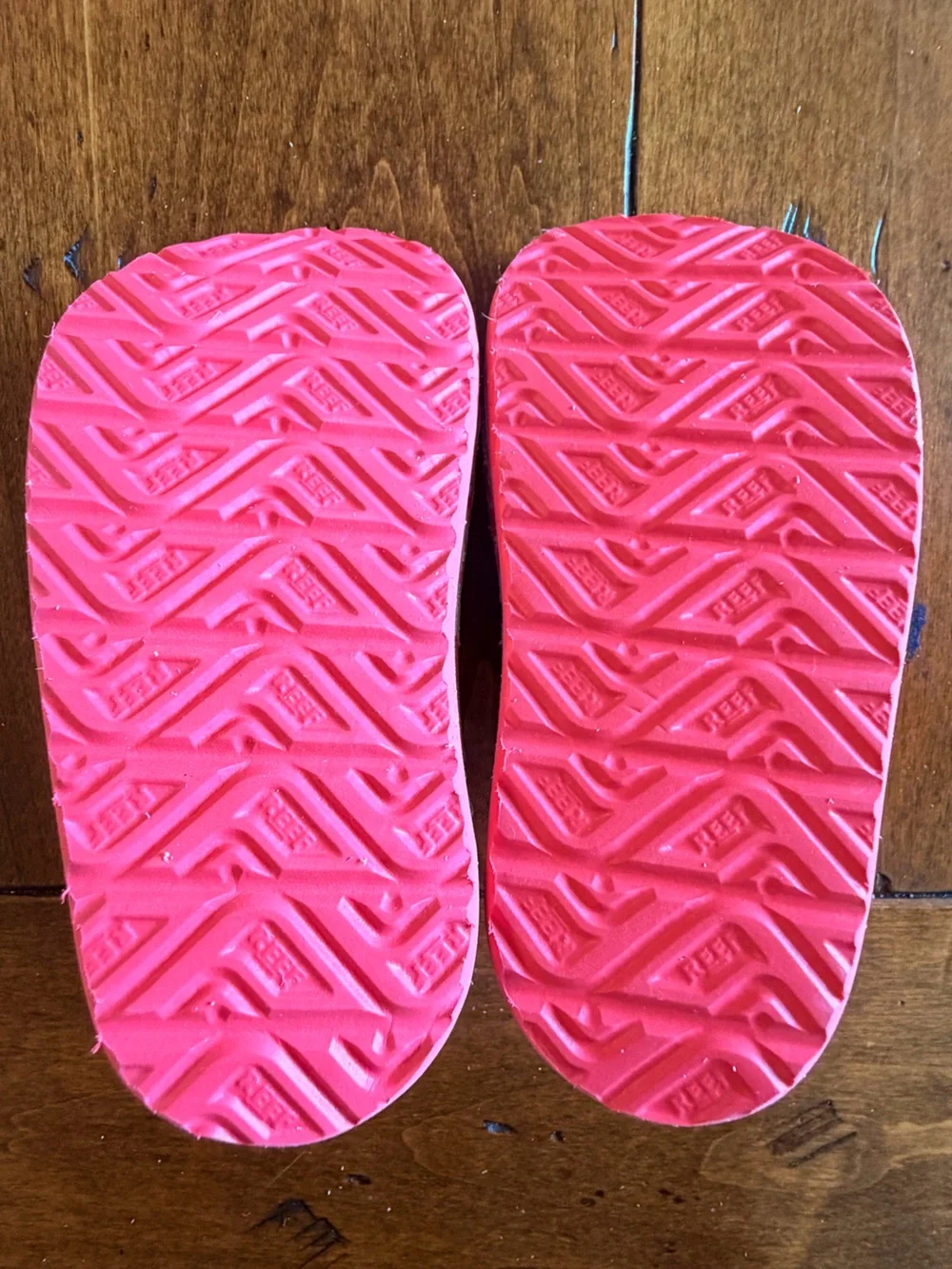 🩷 Reef Little Ojai - Cameo Rose Tropics 🩷